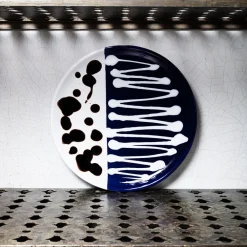 MERCI Assiette plate en faïence Paola Navone