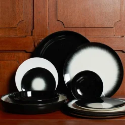 259 SERAX Assiette plate en porcelaine Ann Demeulemeester - Noir et blanc