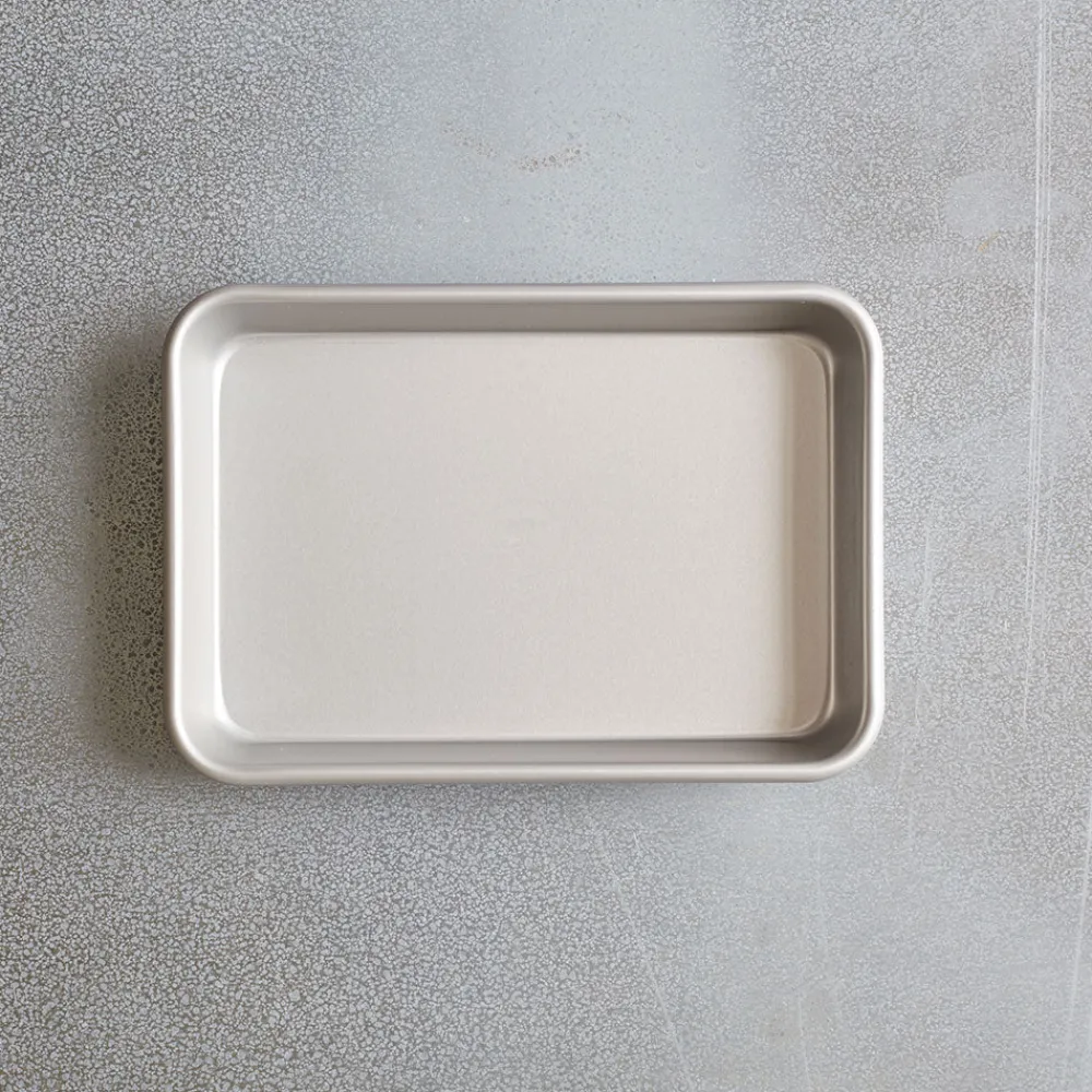 495 AKAO ALUMINIUM LTD Bac en aluminium