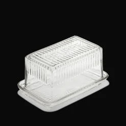 1139 BAZAR DE LUXE Beurrier en verre moulé