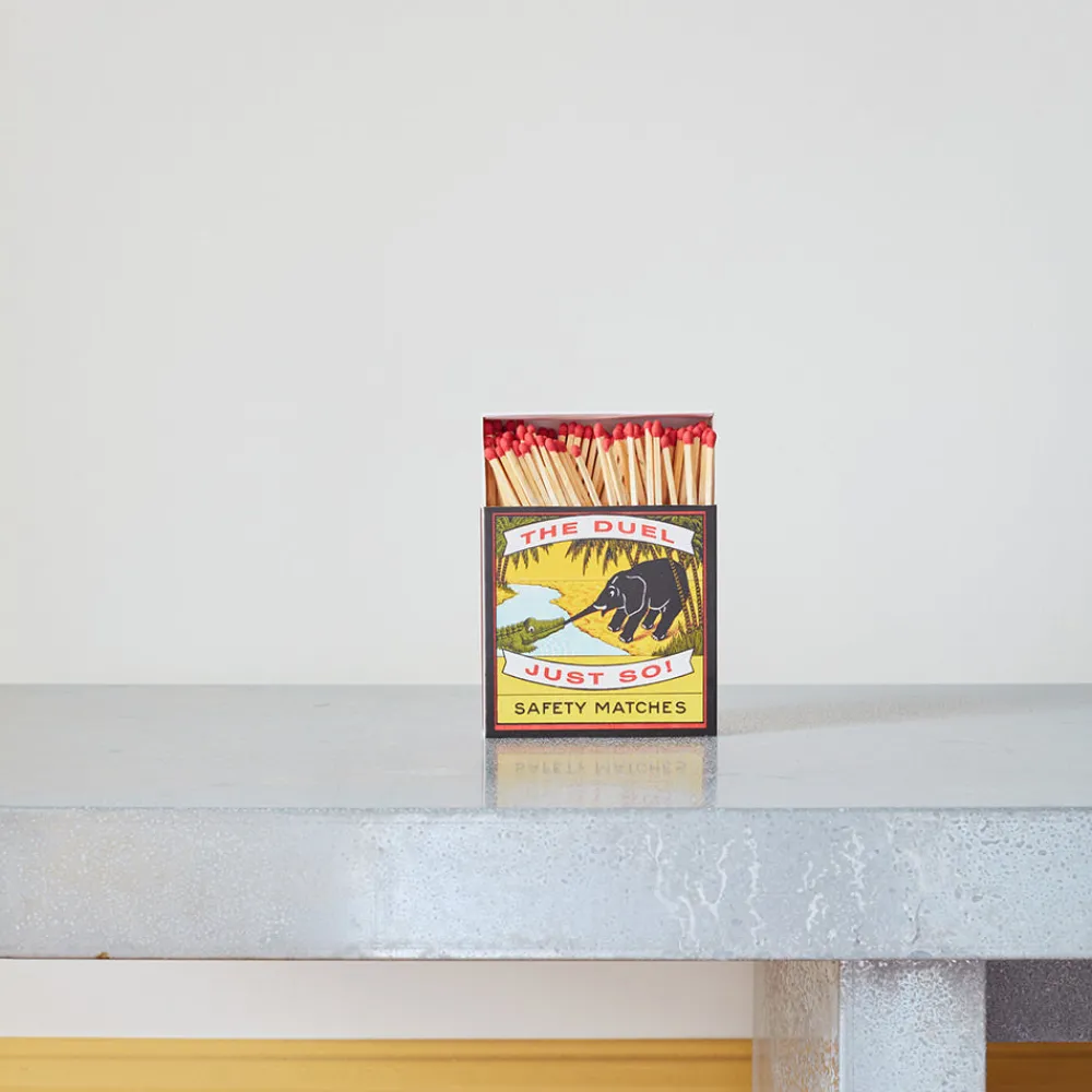 590 FINE MATCH BOX Boîte de 150 grandes allumettes - Le duel
