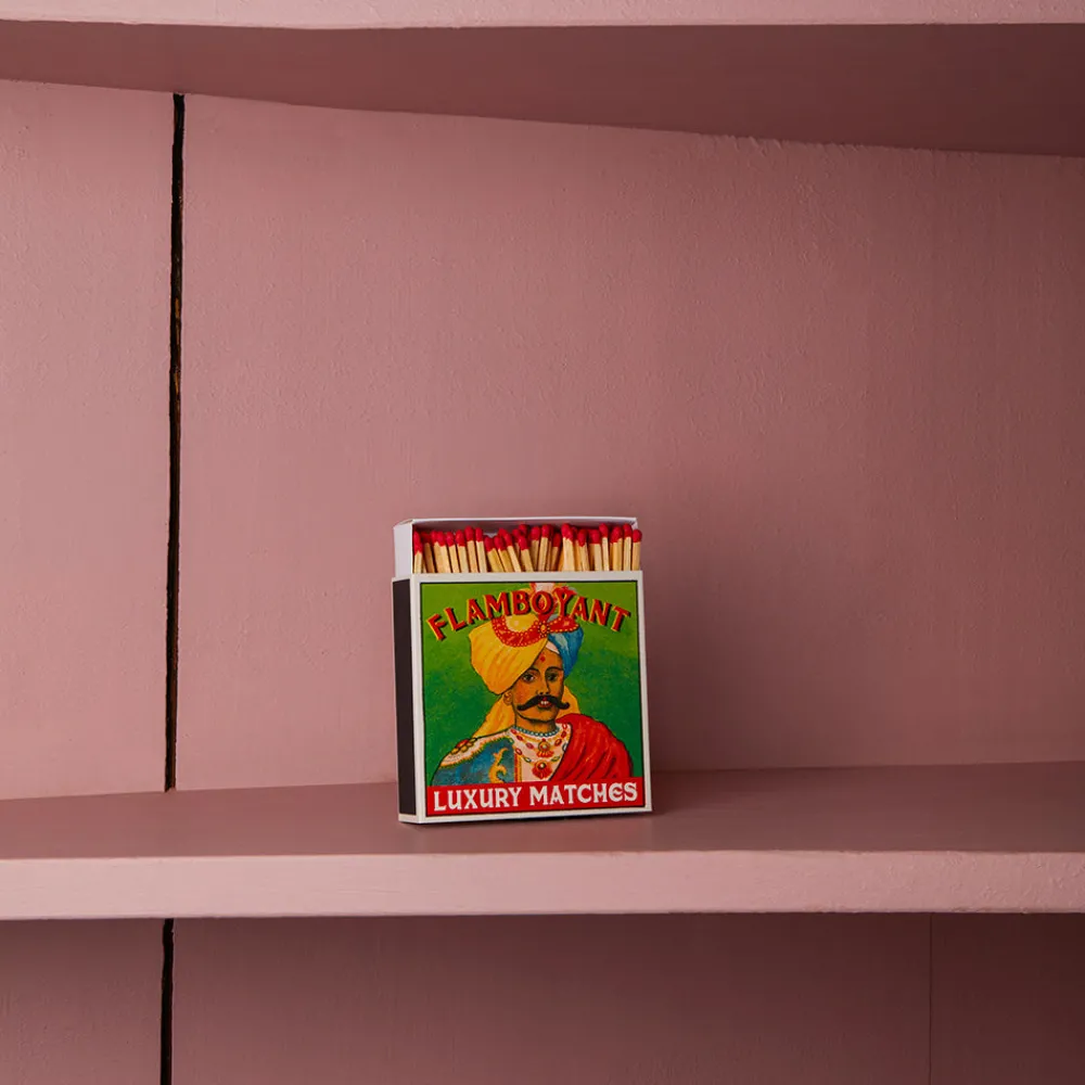 590 FINE MATCH BOX Boîte de 150 grandes allumettes - Flamboyant
