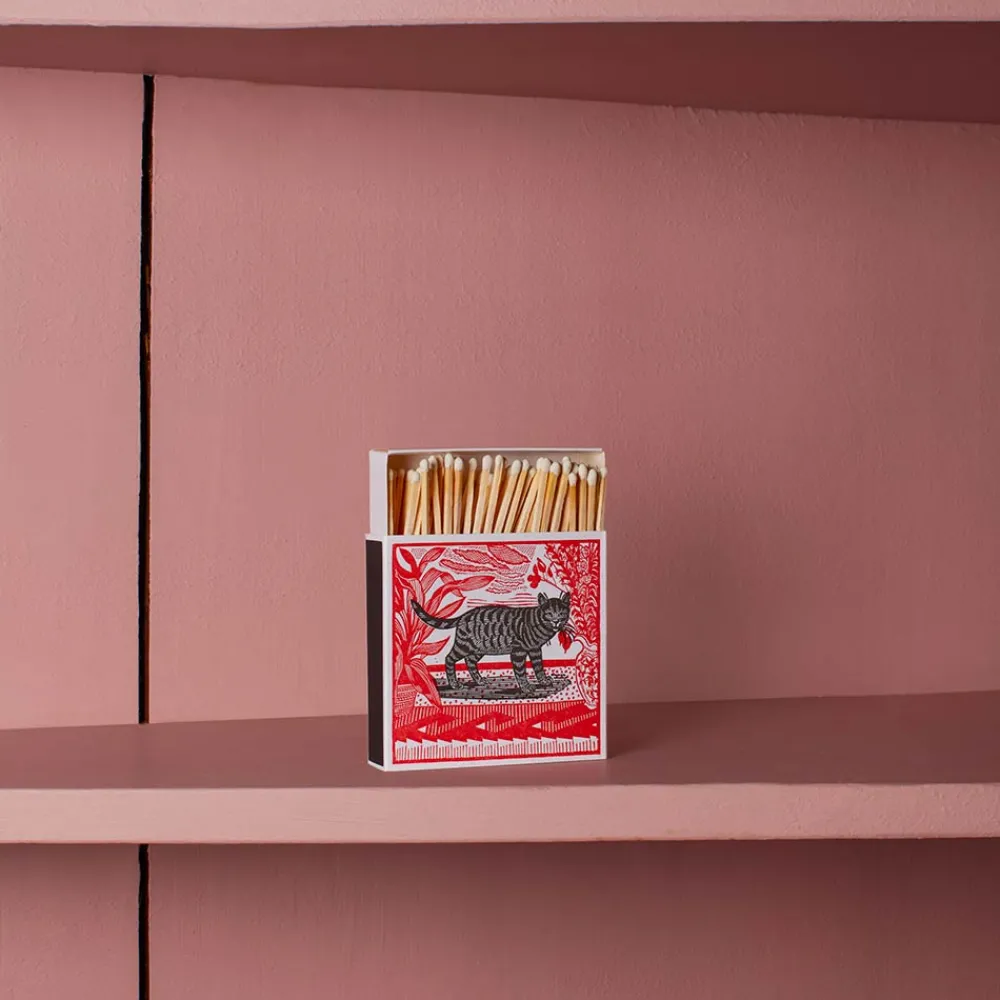 590 FINE MATCH BOX Boîte de 150 grandes allumettes - Sasha The Cat
