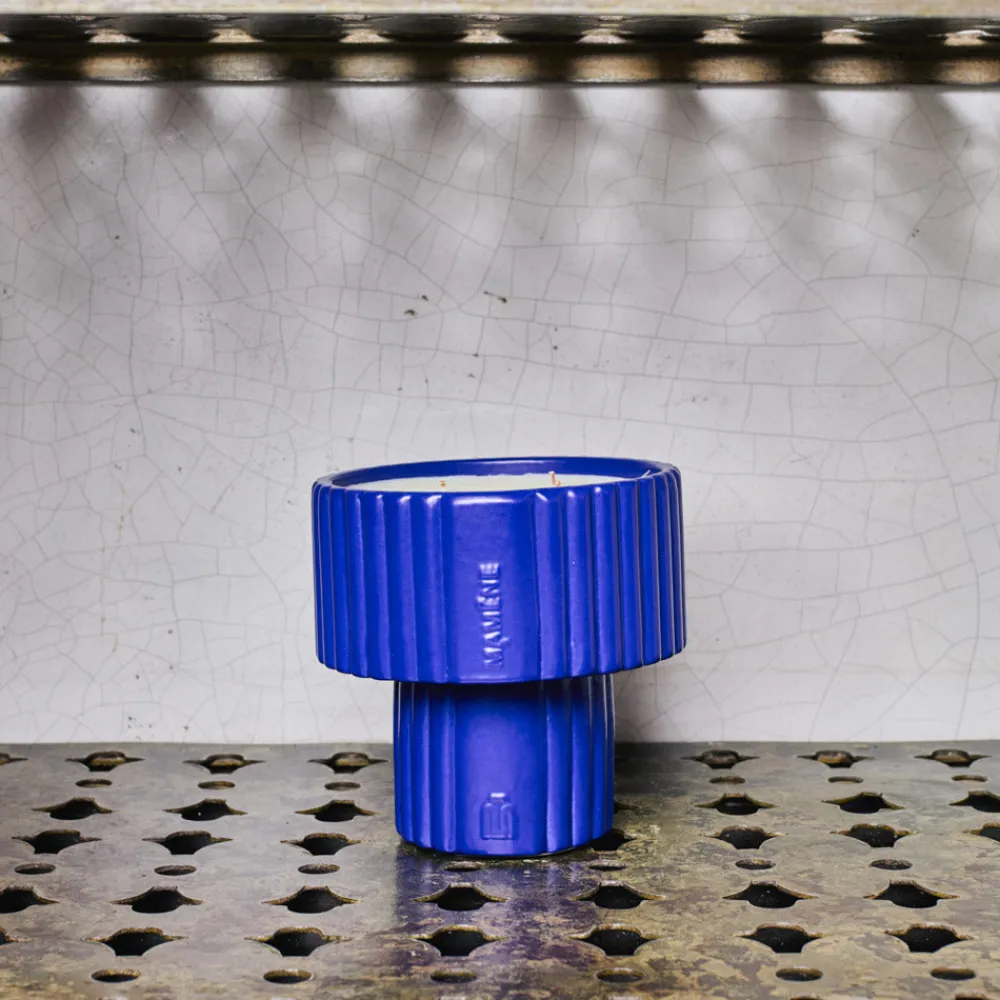 2195 MAMENE Bougie Podium L - Bleu Cobalt