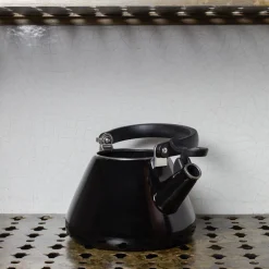 784 LE CREUSET Bouilloire Kone - Noir
