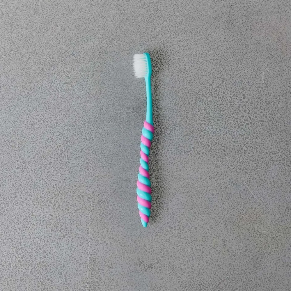 2235 TWIZZLEY Brosse à dent - Cyan & Magenta