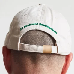 Women M05 Casquette unisexe brodée Non Merci - Écru