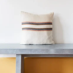 631 LIBECO Coussin belge en lin à rayures Harlan
