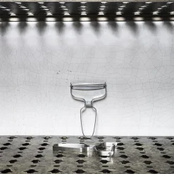 1672 TRIANGLE Eplucheur horizontal en acier inoxydable