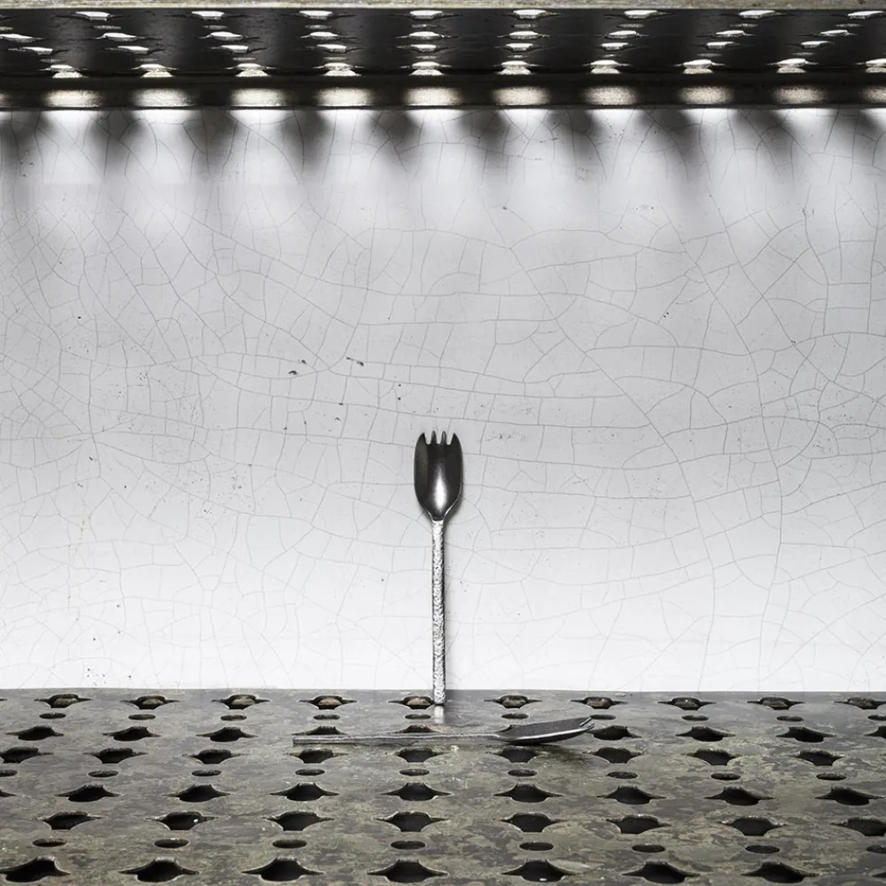 259 SERAX Fourchette apéro en métal martelé - Anthracite - La Nouvelle Table