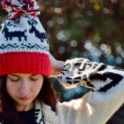 Women Frantic - Bonnet Hart - Rouge