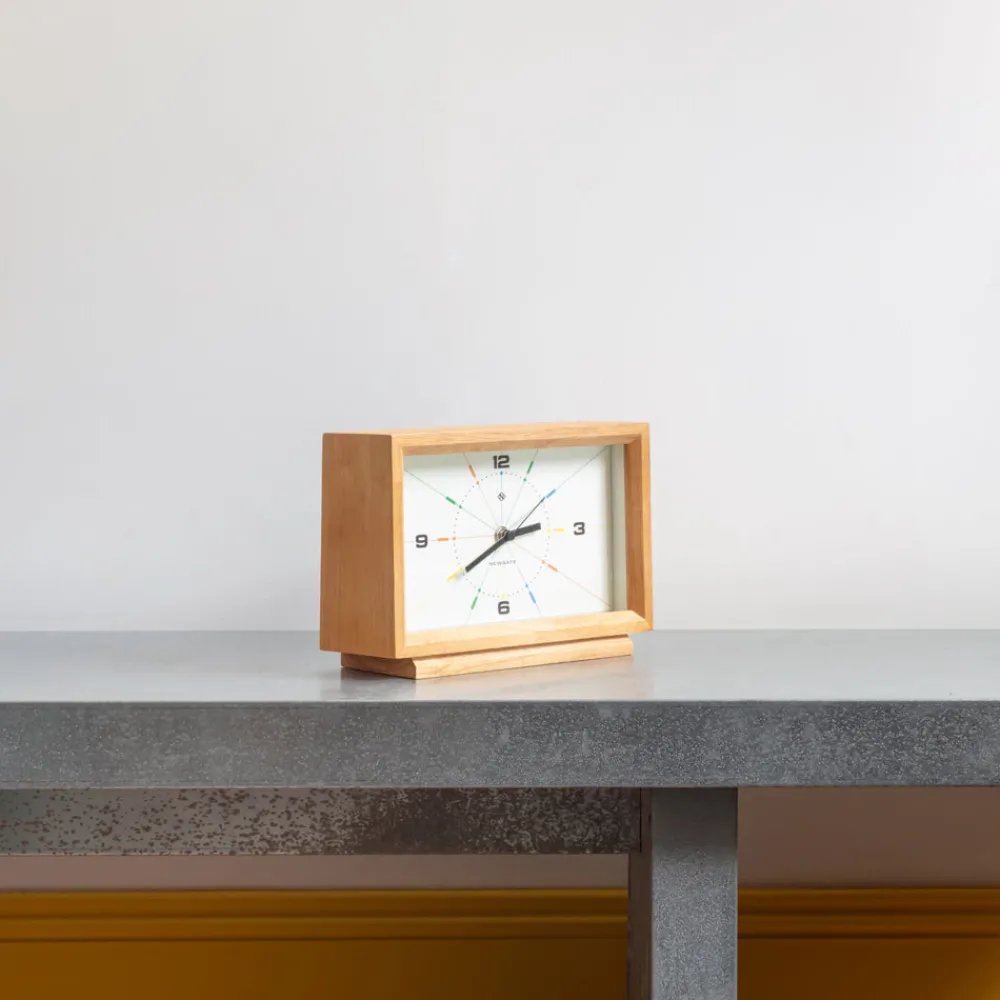 1827 NEWGATE Horloge en chêne Hollywood Hills