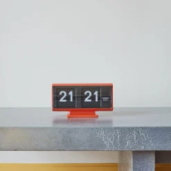 1644 TWEMCO Horloge QT 30 - Orange - Twemco