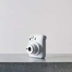 1253 FUJIFILM Instax Mini 12 - Clay White