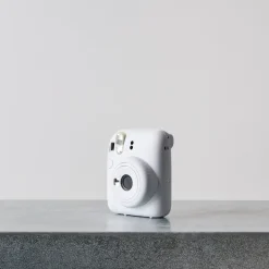 1253 FUJIFILM Instax Mini 12 - Clay White