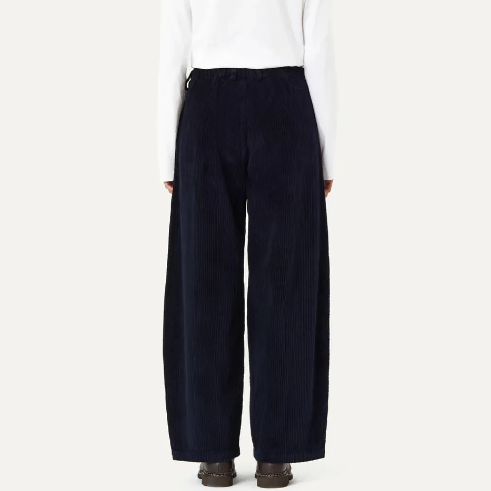 Women LABO ART Labo.Art - Pantalon Velours Bum - Atltantic