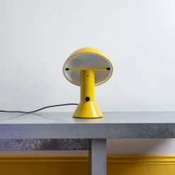 1437 MARTINELLI LUCE Lampe de table Elmetto - Jaune