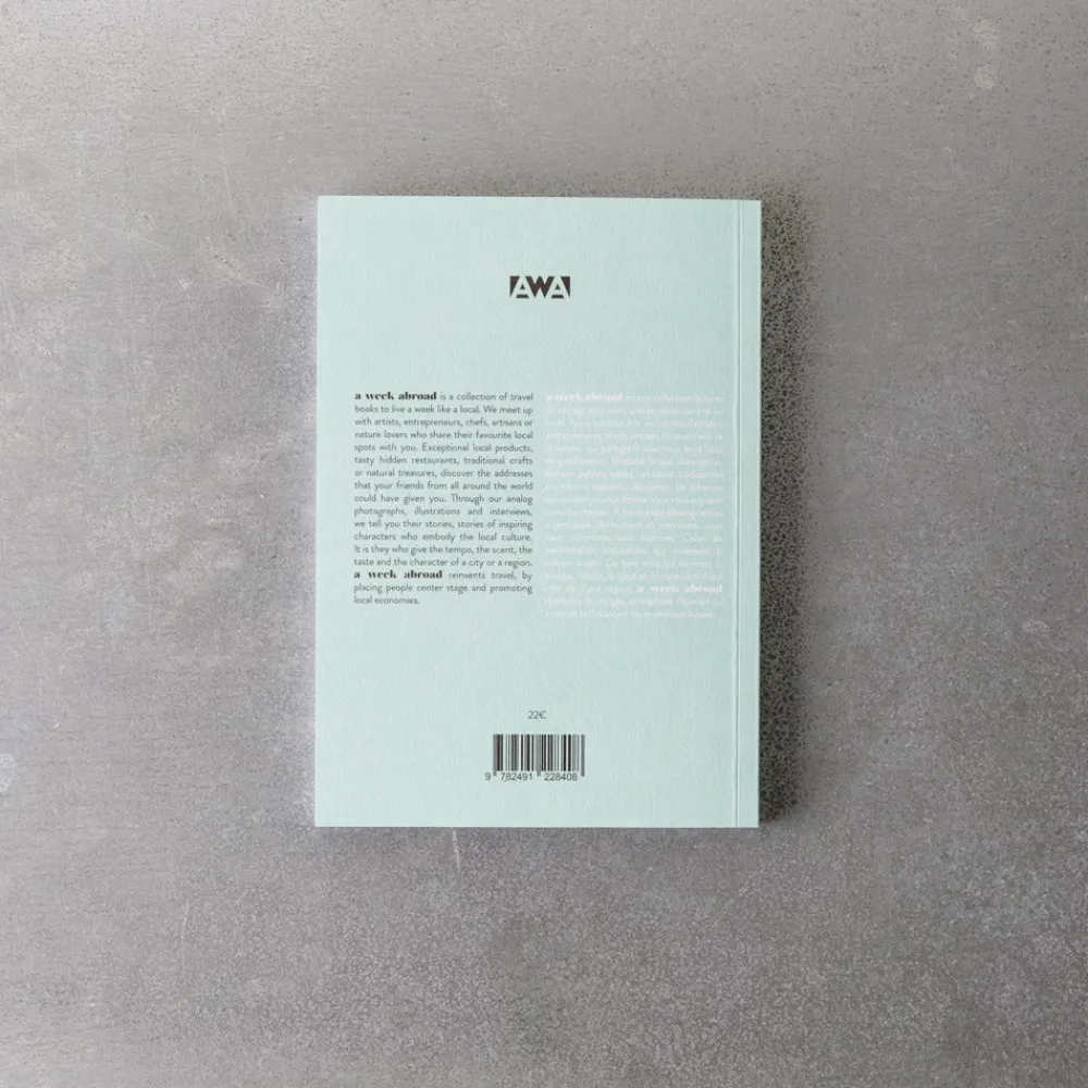 2037 A WEEK ABROAD Livre - A Week Abroad Athènes