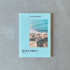 2037 A Week ABROAD Livre - A Week Abroad Baléares