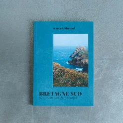2037 A WEEK ABROAD Livre - A Week Abroad Bretagne Sud