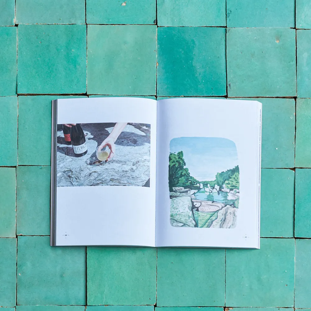 2037 A Week ABROAD Livre - A Week Abroad Cévennes