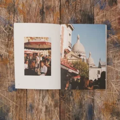 2037 A WEEK ABROAD Livre - A Week Abroad Paris