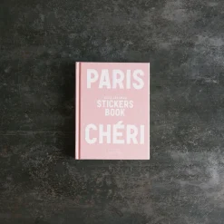 746 HACHETTE EDITIONS Livre - Paris en stickers de Zoé de las Cases