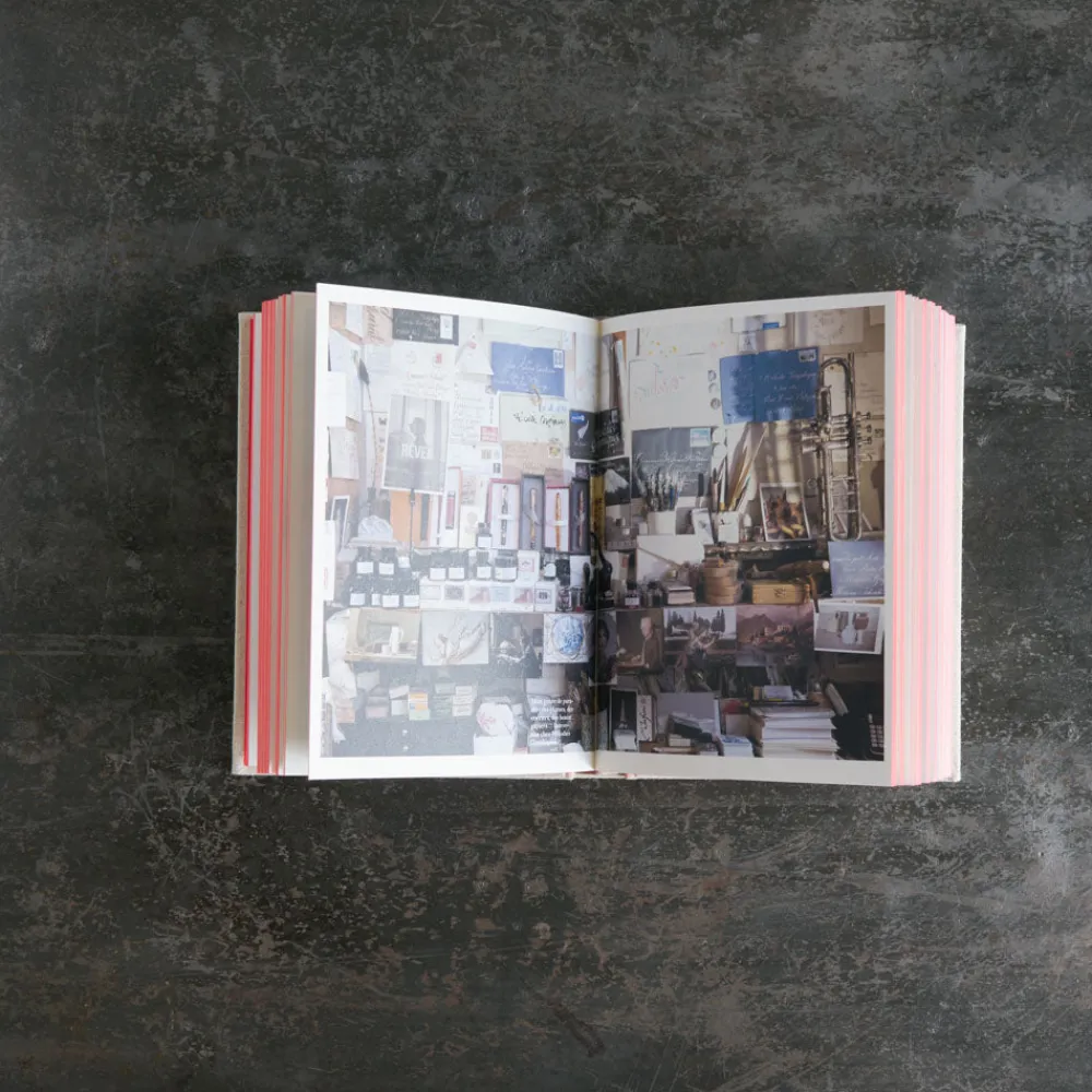 746 HACHETTE EDITIONS Livre - Un dimanche à Paris de Zoé de las Cases