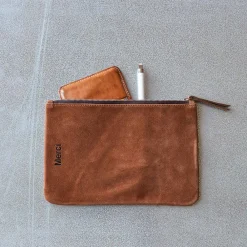 MERCI - Pochette en daim - Cognac