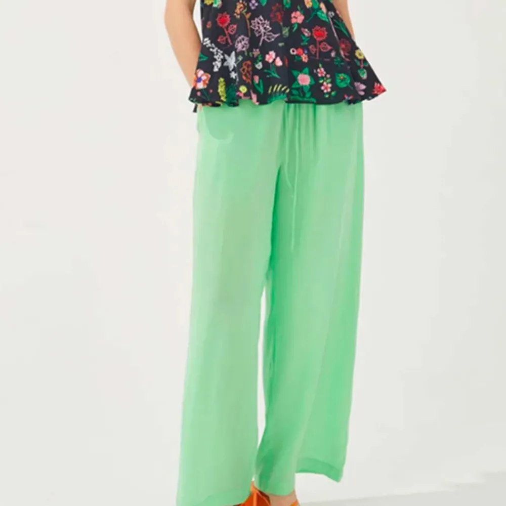 Women Mii Collection - Pantalon Sablon - Vert