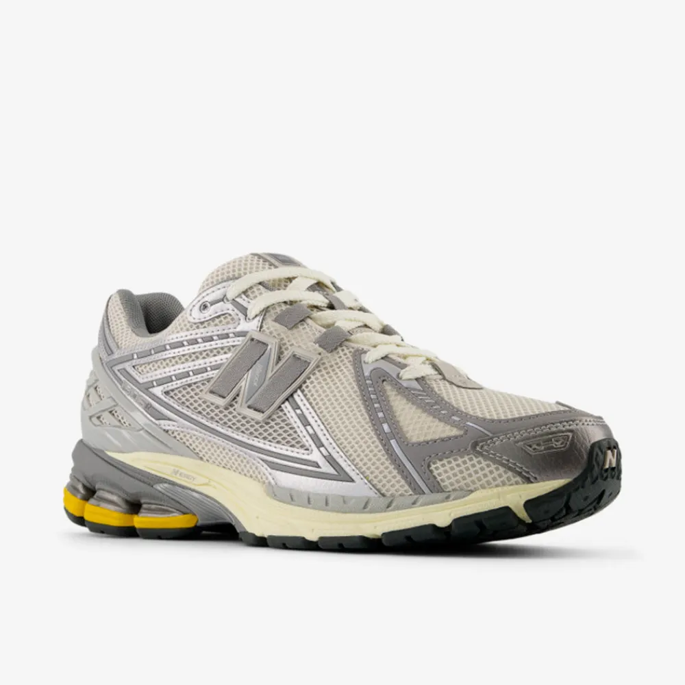 Women New Balance - Baskets 1906 RRD - Gris
