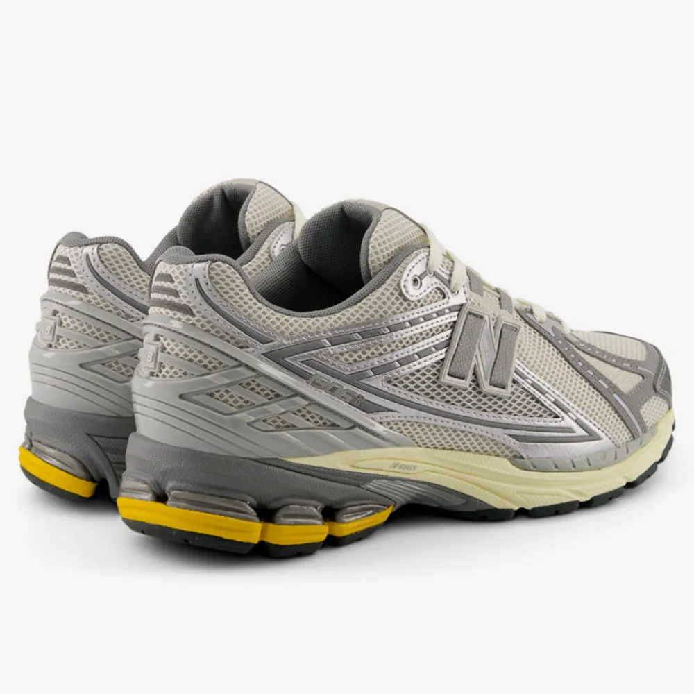 Women New Balance - Baskets 1906 RRD - Gris
