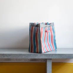 1414 PUEBCO Panier carré - Rouge & Bleu