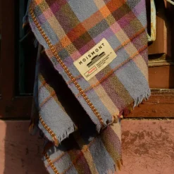1050 MOISMONT Plaid en laine n°82 - Cloud - Moismont