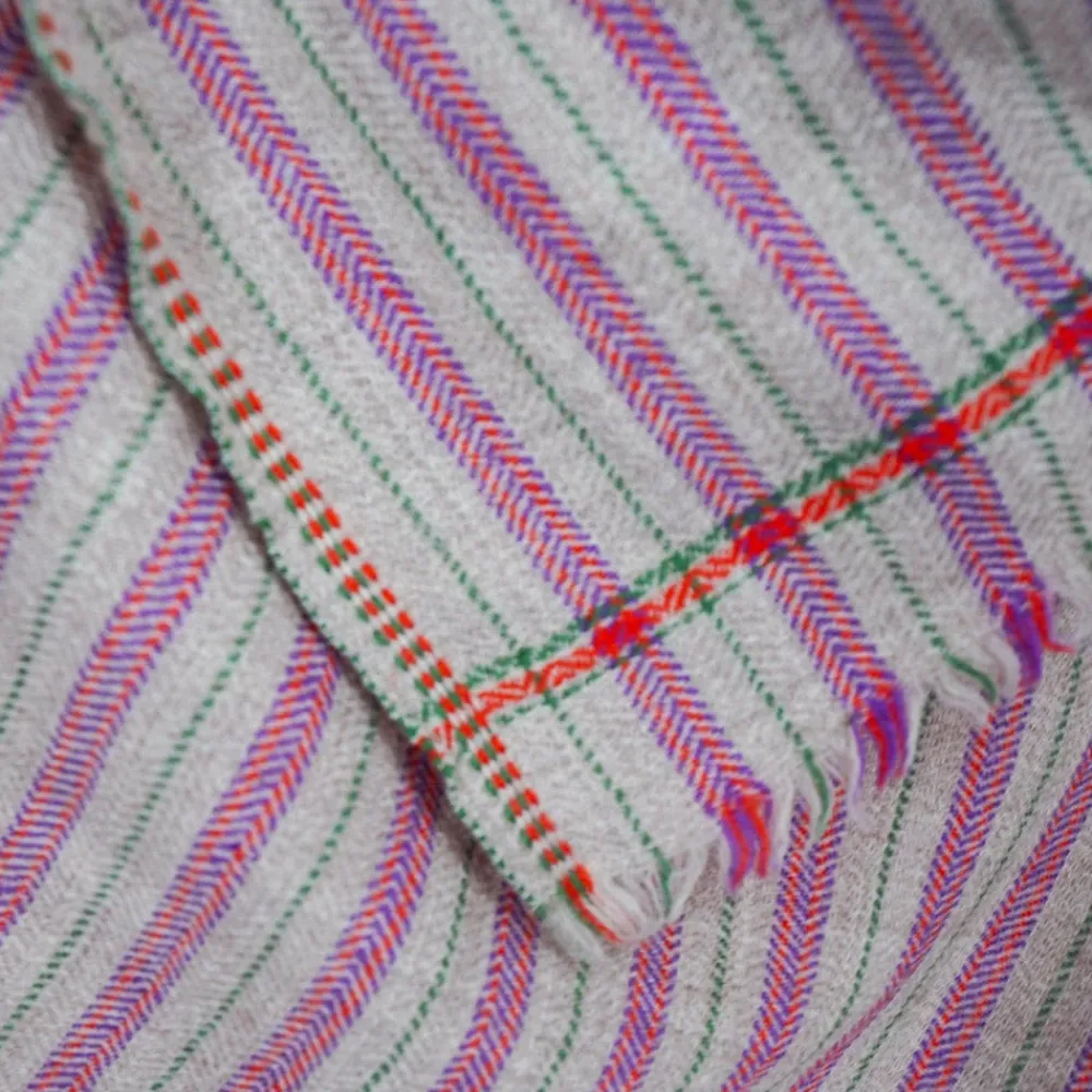 1050 MOISMONT Plaid en laine n°80 - Green Tea - Moismont