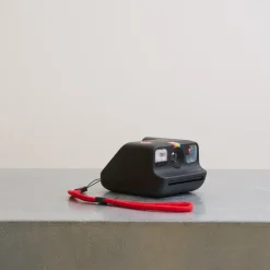 1907 IMPOSSIBLE Polaroid Go Black