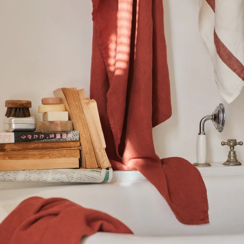 200 LINTEX Serviette de bain en lin - Nid d'abeille - Rouge Urushi