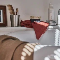 200 LINTEX Serviette de bain invité en lin - Nid d'abeille - Rouge Urushi