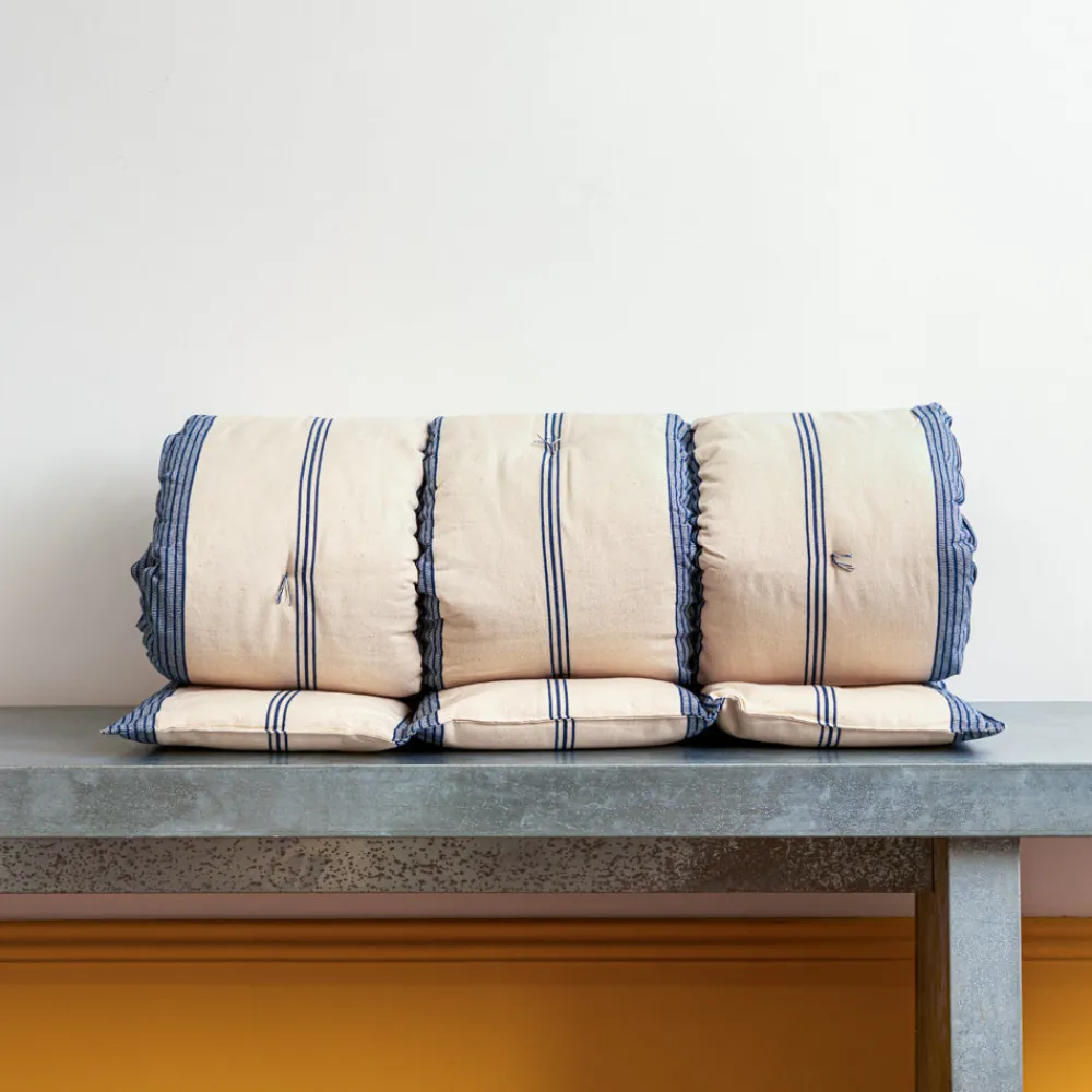 625 TENSIRA Sur-matelas - Rayures Bleu Epaisses