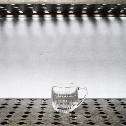 115 LA ROCHERE Tasse Ouessant en verre pressé