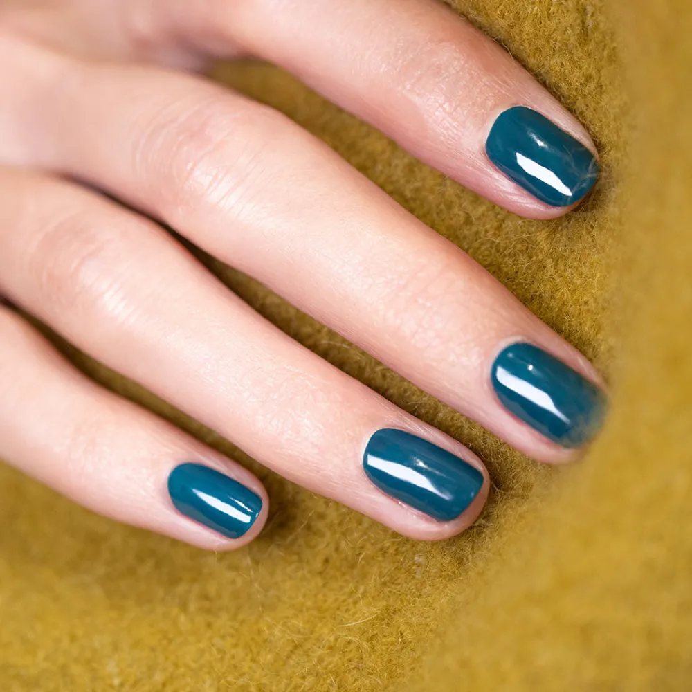 546 MANUCURIST Vernis à ongles Dark Clover - Manucurist